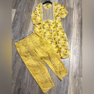 #1) Yellow Floral Women's Outfit
